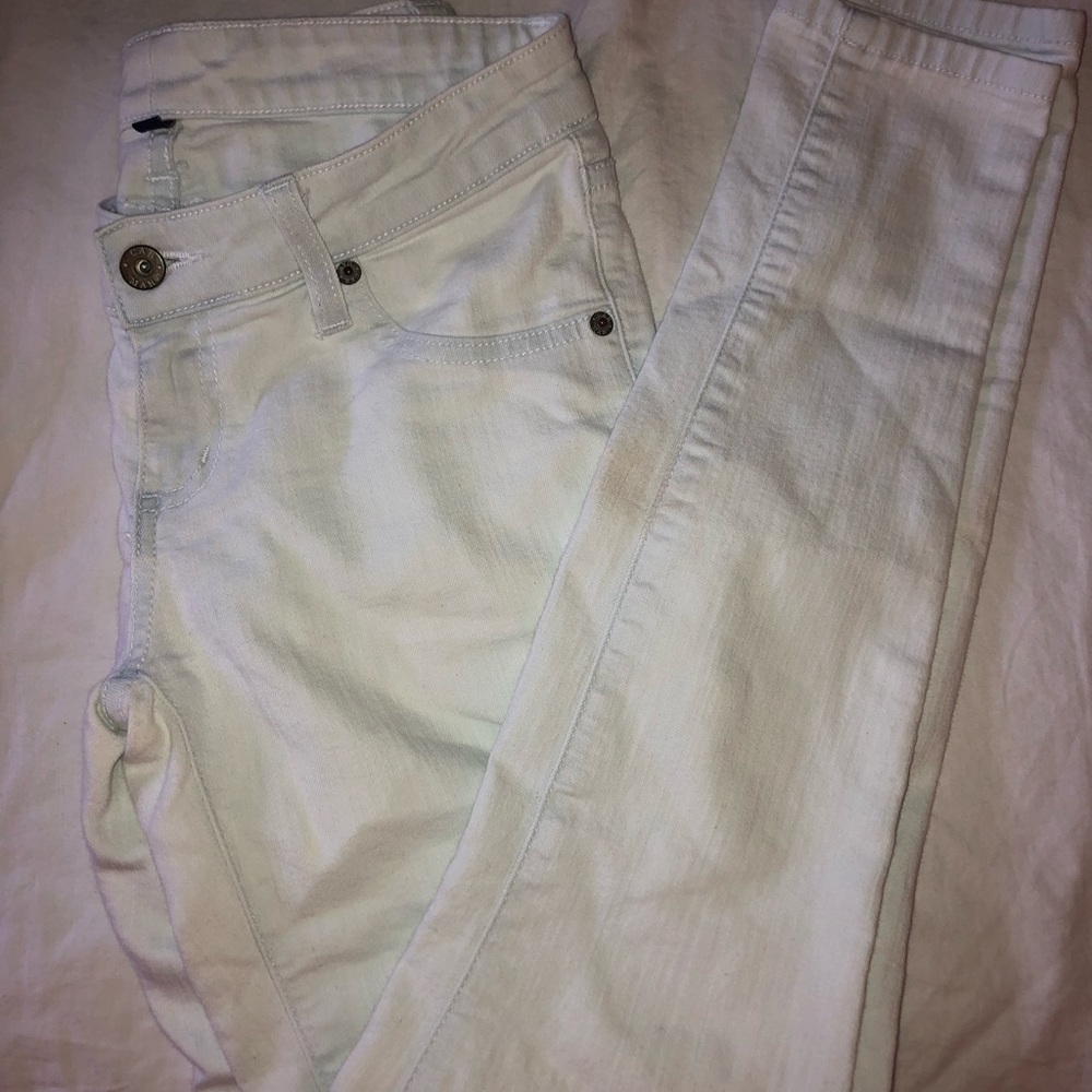 White jeans!